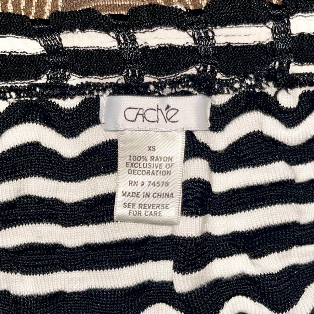 Cache Strapless Blouse - Picture 3 of 4